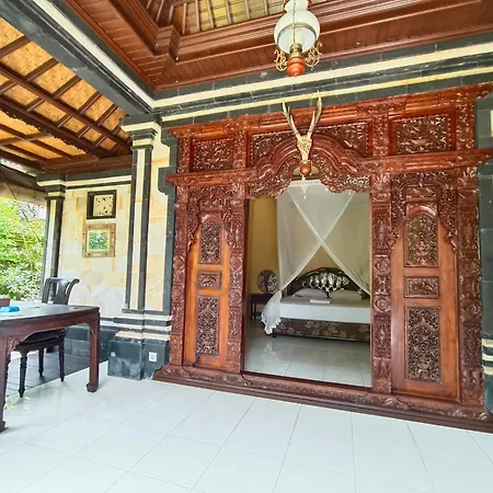 Rumah Keluarga Bali